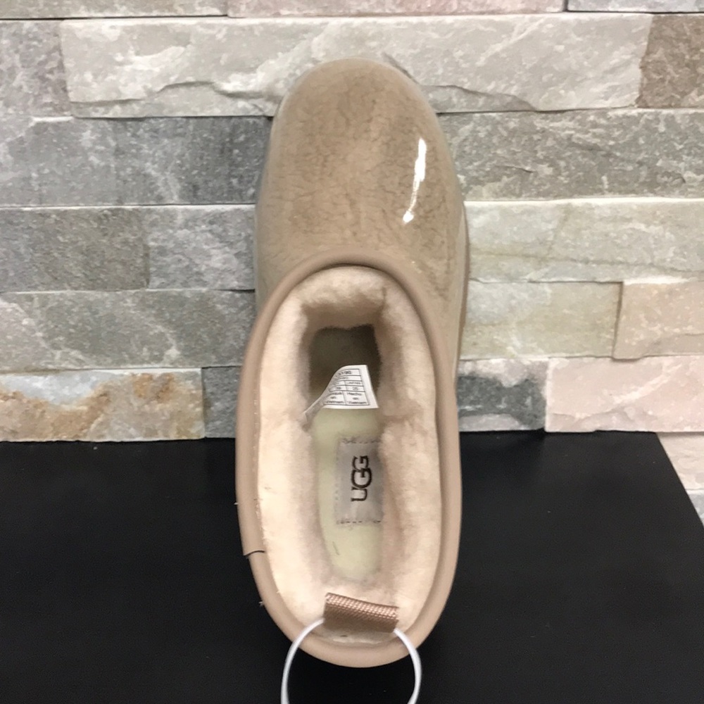 🎁 UGG Classic Clear Mini Waterproof Boots - Picture 13 of 16